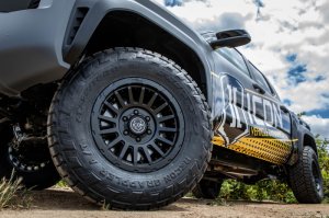 Dodge Durango Brake Kit - Front - R1 Concepts - Drilled/Slotted Rotors + Off-Road/Tow Pads - `12-`25